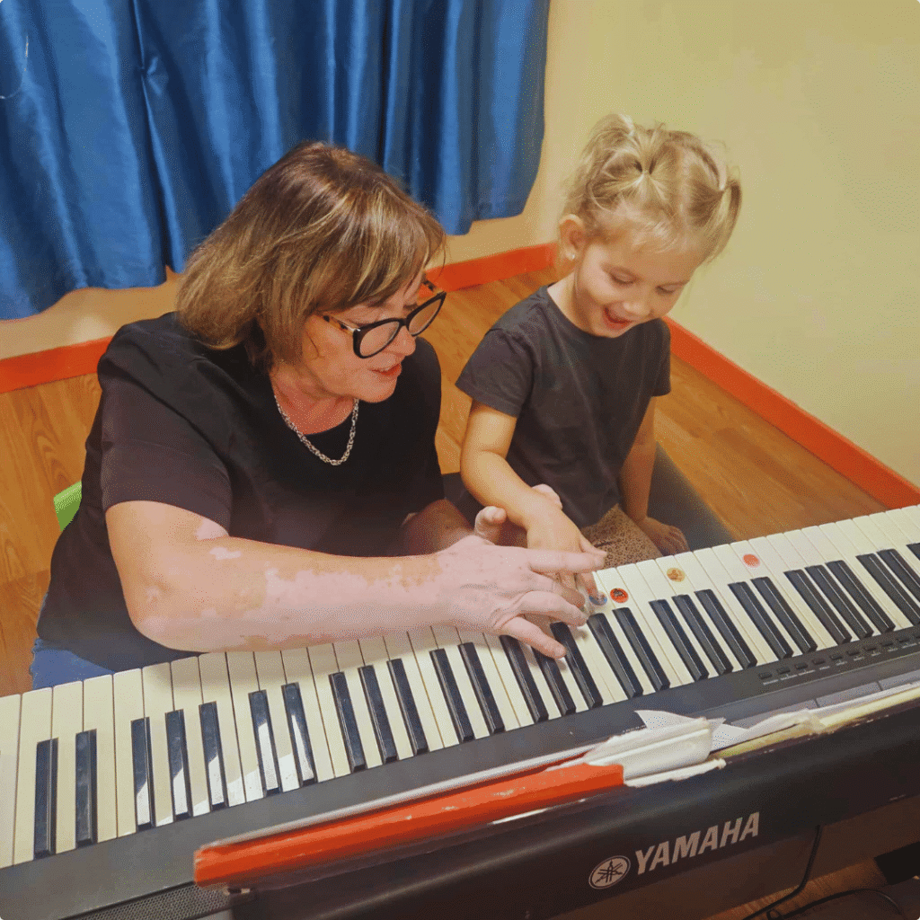 nauka gry na pianinie